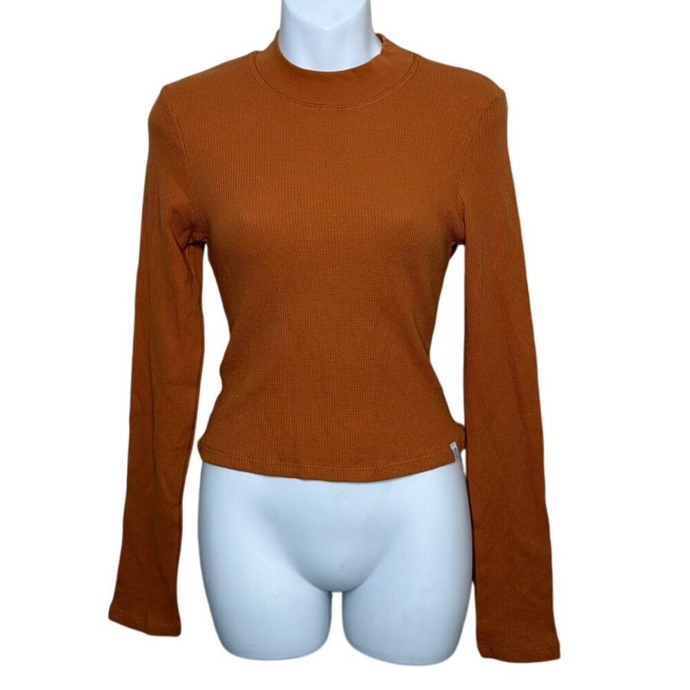 Daydreamer Waffle Knit Mock Neck Long Sleeve Tee burnt rust-orange Size Medium